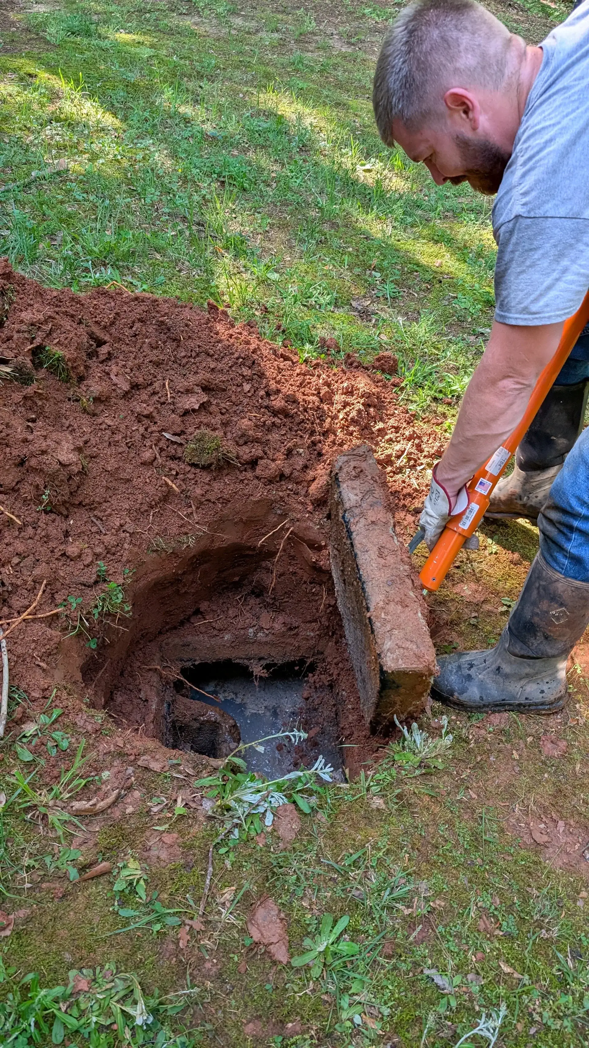 Curry Septic and Sewer crew on a job in Northeast Georgia